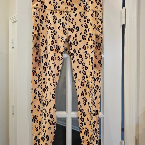 On-The-Go PowerHold® High-Waisted Legging - Picture 2 of 5